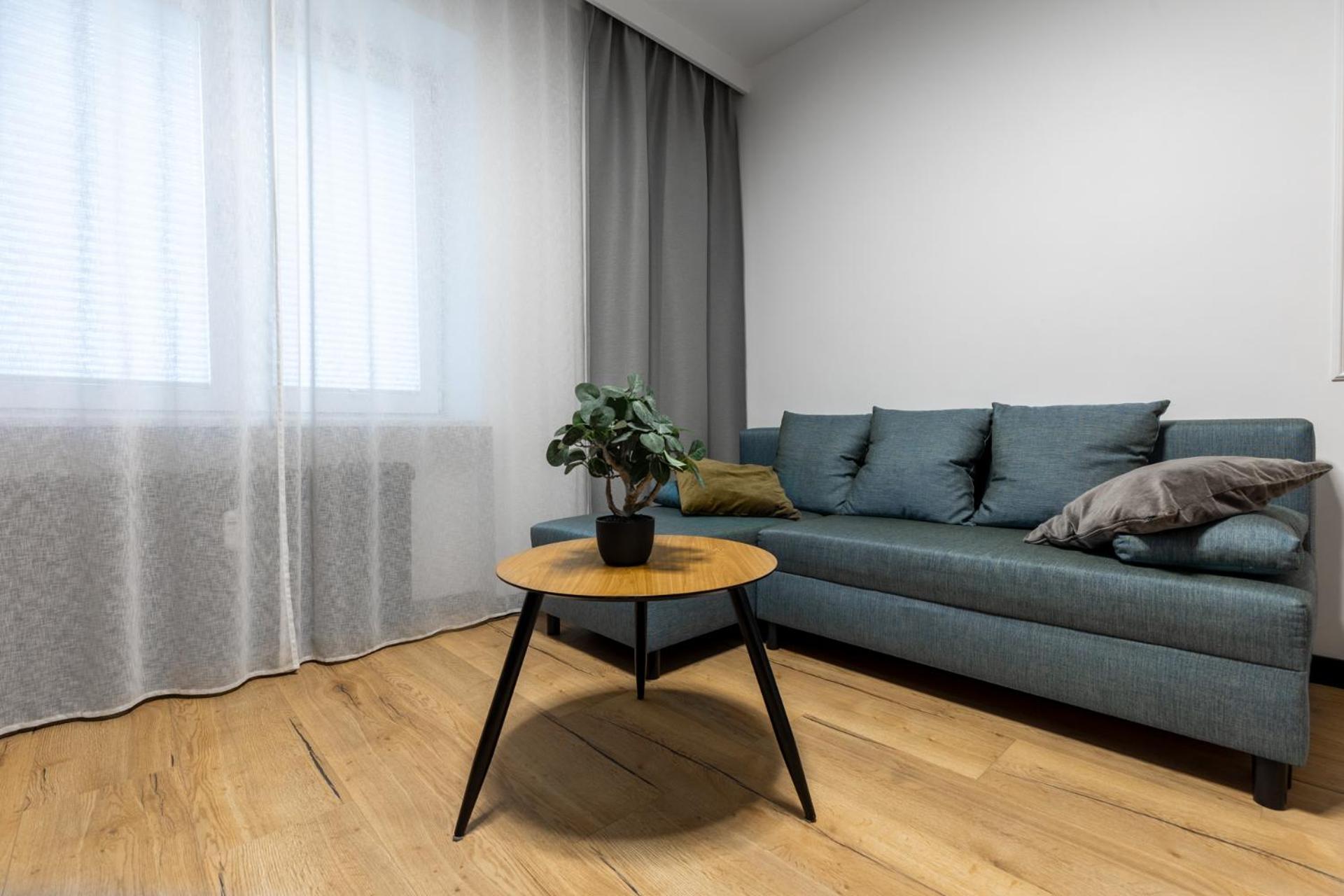 Apartamenty Premium, Faktura Vat, Zrodlowa Centrum Parter Ground Floor Parking Super Lokalizacja Two Bedrooms Kitchen 50 M2 키엘체 외부 사진