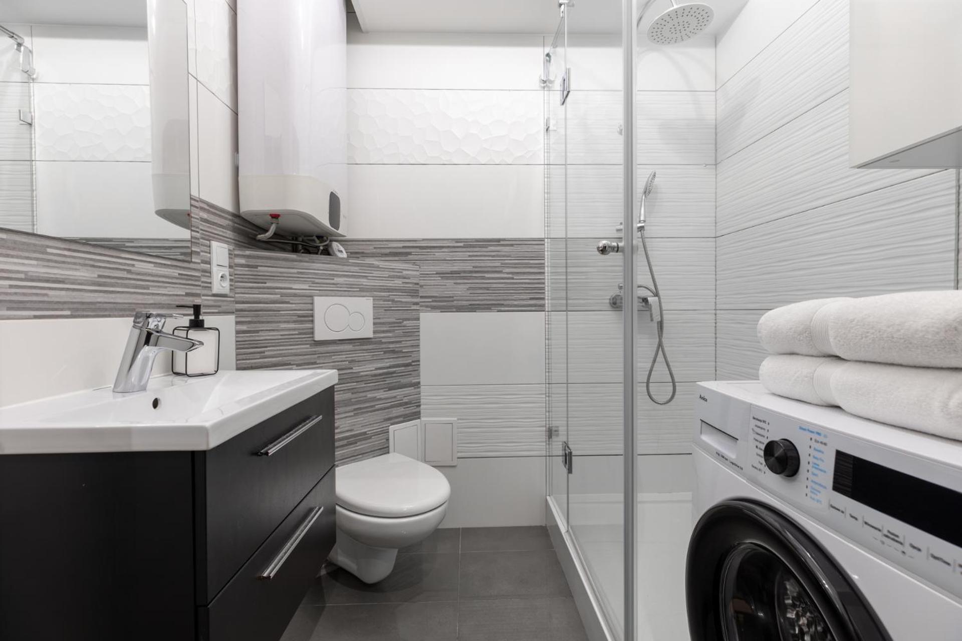 Apartamenty Premium, Faktura Vat, Zrodlowa Centrum Parter Ground Floor Parking Super Lokalizacja Two Bedrooms Kitchen 50 M2 키엘체 외부 사진
