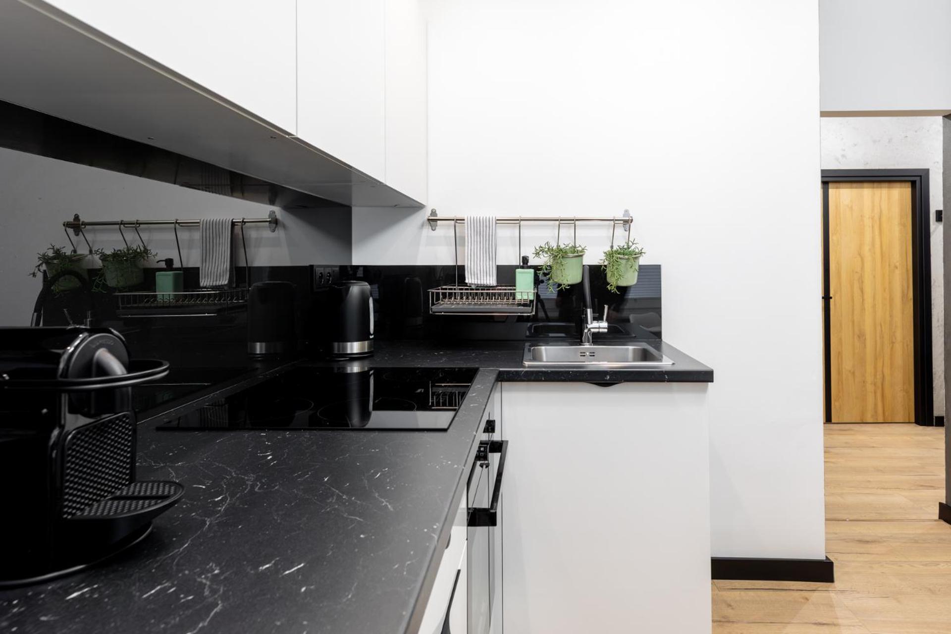 Apartamenty Premium, Faktura Vat, Zrodlowa Centrum Parter Ground Floor Parking Super Lokalizacja Two Bedrooms Kitchen 50 M2 키엘체 외부 사진